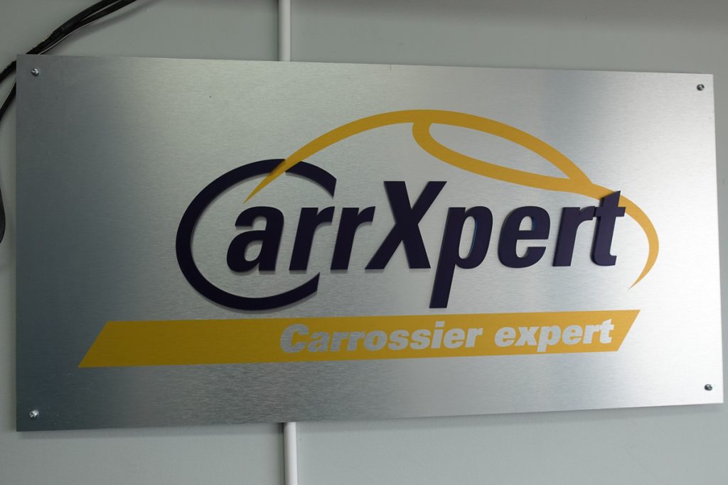 Logo CarrXpert Carrossier expert